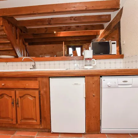Lovely Holiday Home In Biron With Swimming Pool