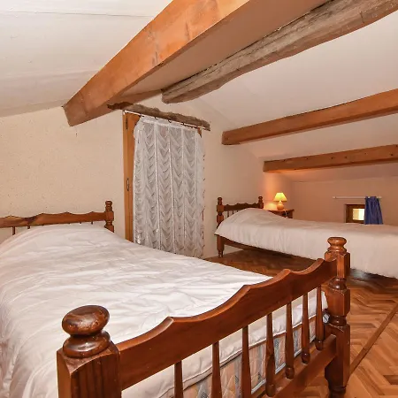 Feriehus Lovely Holiday Home In Biron With Swimming Pool